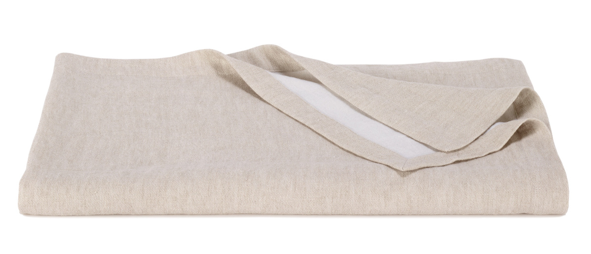 Cushions &amp; throws  - Throw Cona by Mirabel Slabbinck