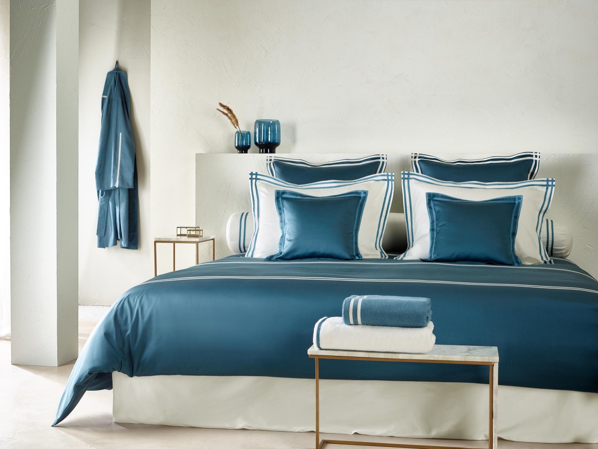 Bed linen - Corvus 1018 by Mirabel Slabbinck