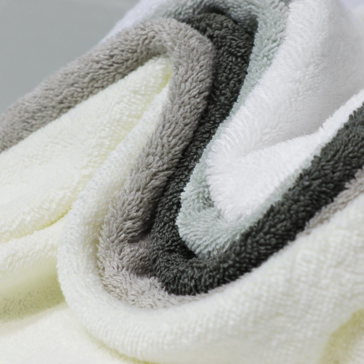 Linge de Bain - Mandi by Mirabel Slabbinck
