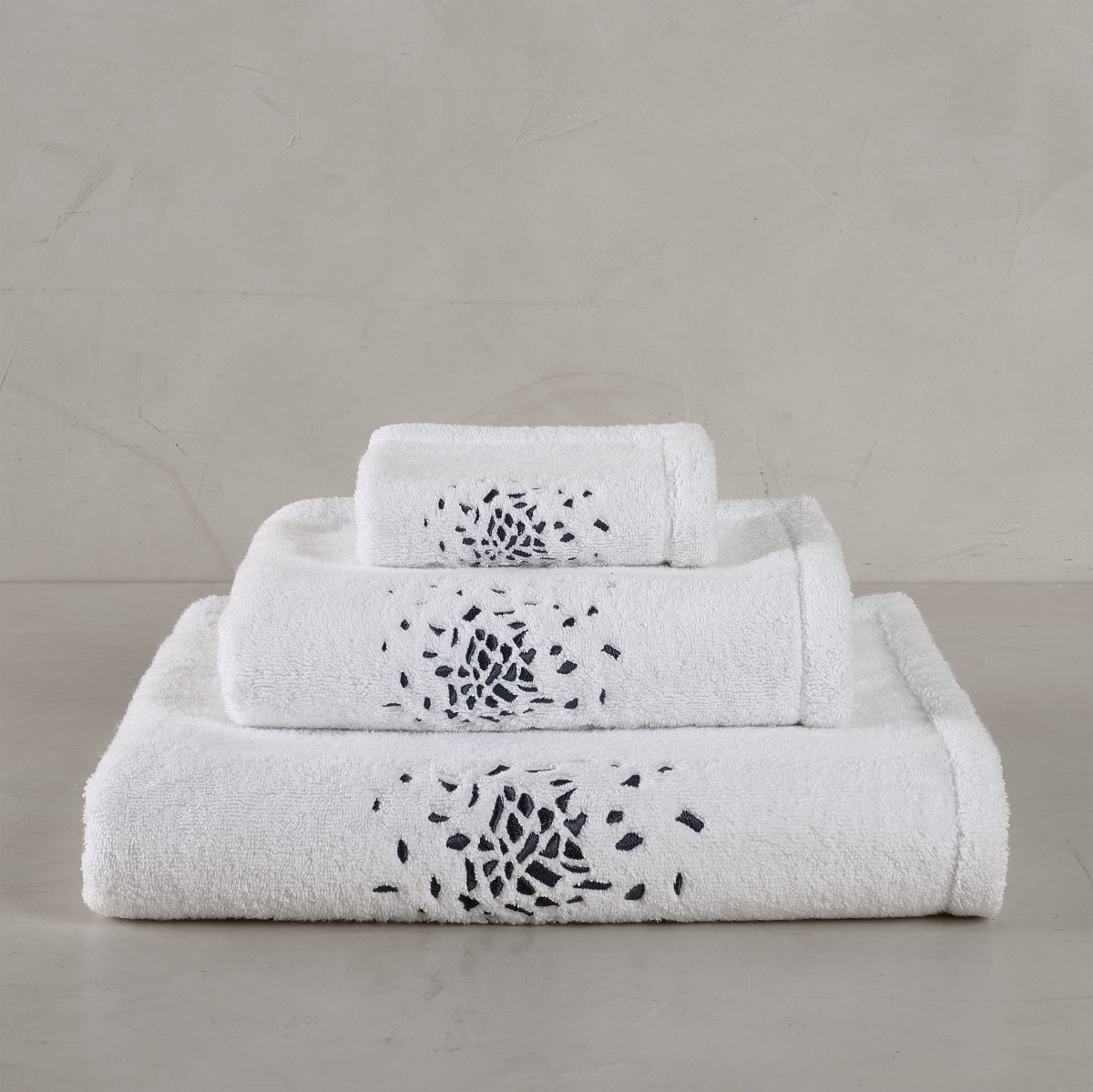 Bath linen - Lunar by Mirabel Slabbinck