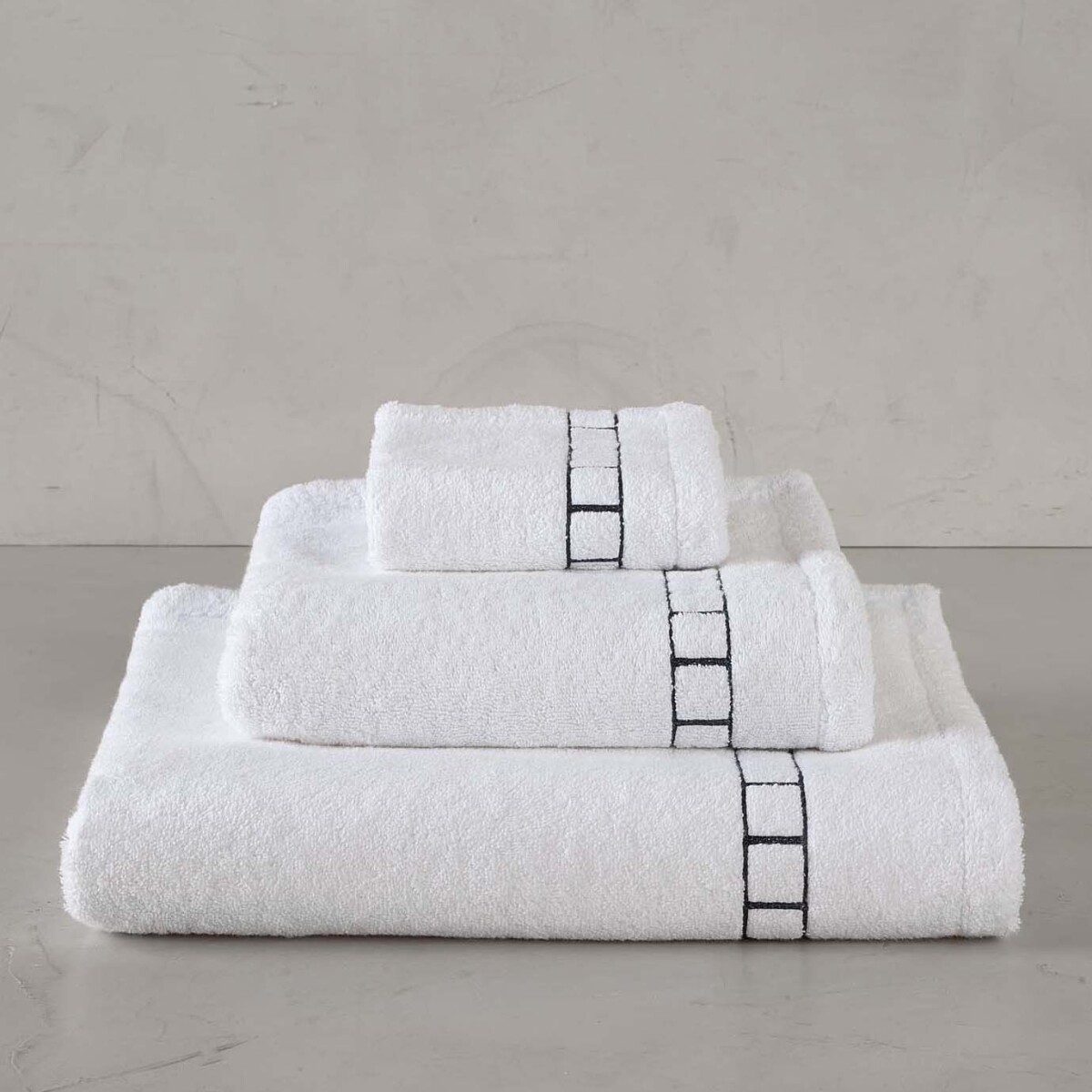 Linge de Bain - Takra by Mirabel Slabbinck