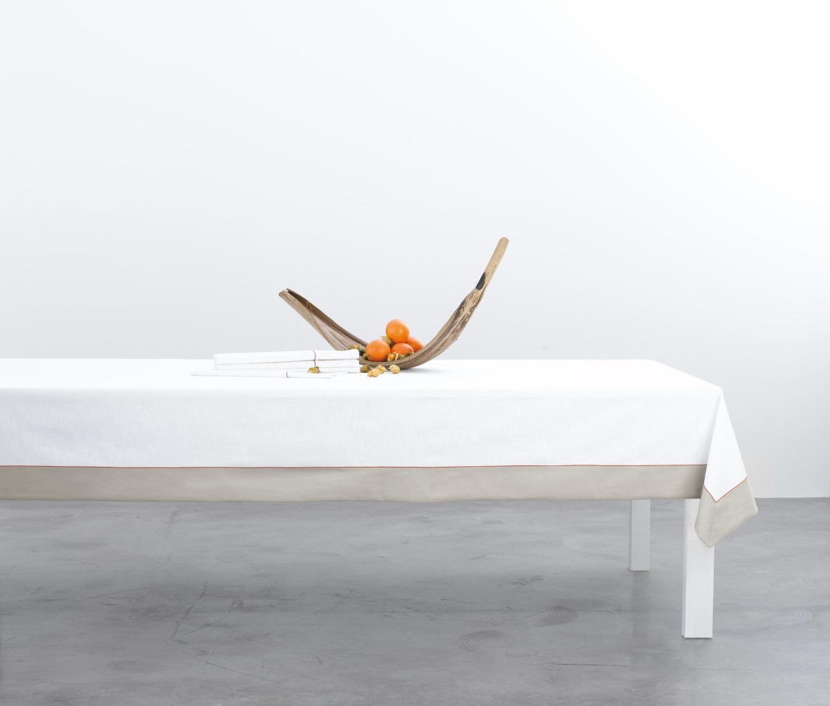 Table linen - Canina by Mirabel Slabbinck