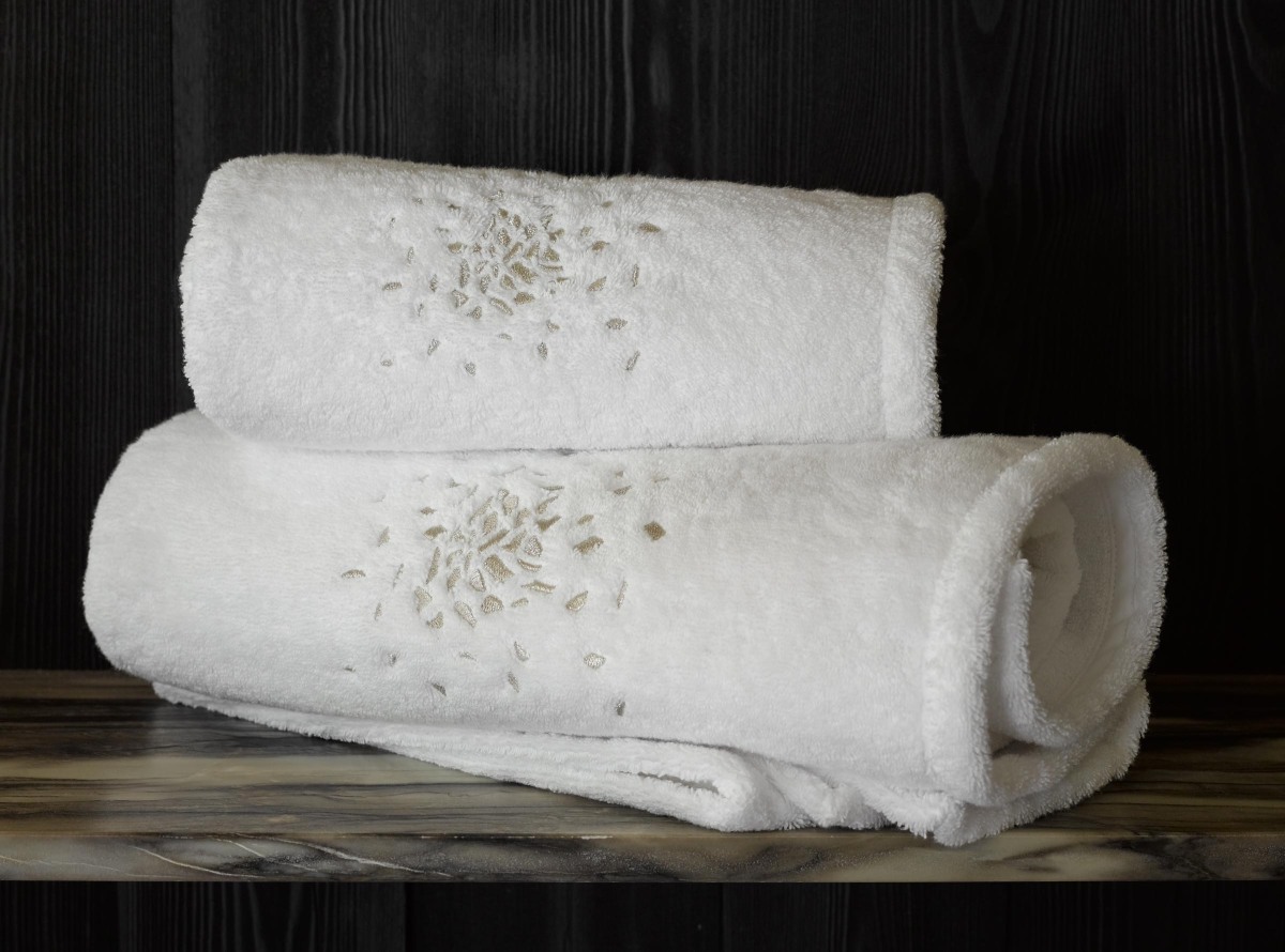 Bath linen - Lunar by Mirabel Slabbinck