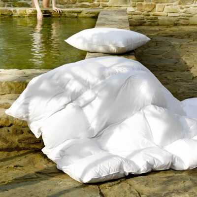 Bespoke down duvets, pillows, toss pillows and coverlets 