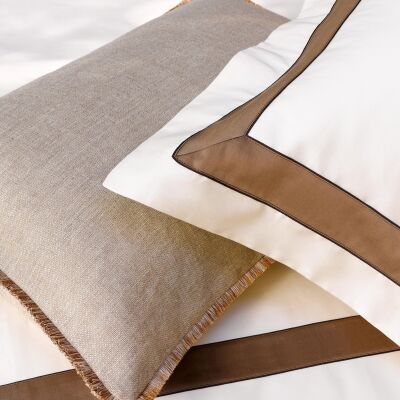 cushions and throws